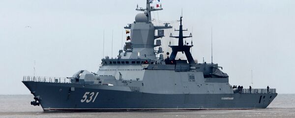 Встреча корветов Сообразительный и Бойкий в порту Балтийска - Sputnik Латвия
