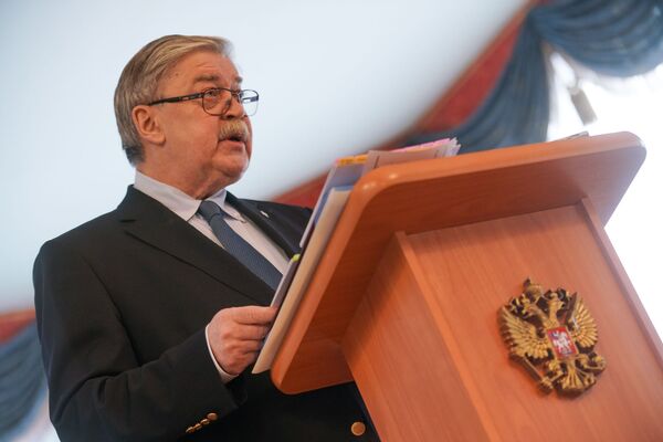 Два года посла России в Латвии: о конях в хлеву и русской школе Два года посла России в Латвии: о конях в хлеву и русской школе - Sputnik Латвия