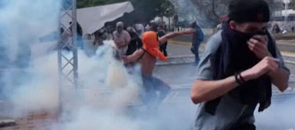 Беспорядки и попытка госпереворота в Венесуэле - Sputnik Латвия