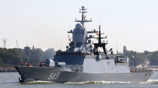 Корвет Стойкий во время выхода кораблей Балтийского флота в море - Sputnik Латвия