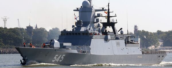 Корвет Стойкий во время выхода кораблей Балтийского флота в море - Sputnik Latvija
