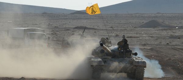 Бойцы сирийской армии на подступах к Пальмире - Sputnik Латвия