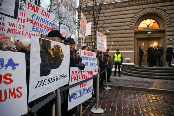 Митинг новых консерваторов у Сейма: конкретики больше, результатов нет - Sputnik Латвия
