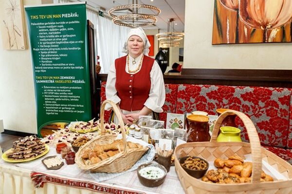 Туристическая выставка в Риге: уроки латгальского и путь угря Туристическая выставка в Риге: уроки латгальского и путь угря - Sputnik Латвия