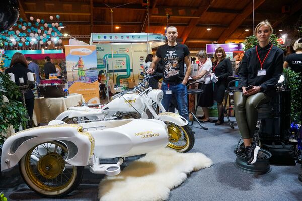 Выставка Balttour-2019: дыни из Зилупе, чесночные леденцы и прочие латвийские сенсации - Sputnik Латвия