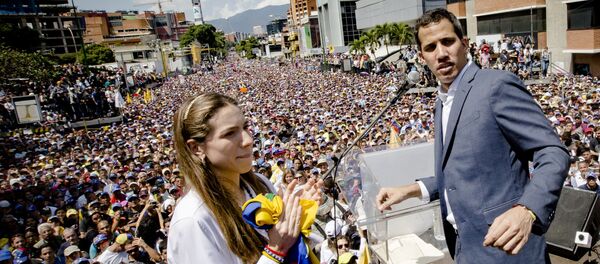 Акция в поддержку лидера оппозиции Х. Гуаидо в Каракасе Акция в поддержку лидера оппозиции Х. Гуаидо в Каракасе - Sputnik Latvija