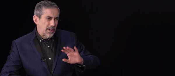 Линдерман об удавке Ушакова и безъязыком премьере Кариньше - Sputnik Латвия