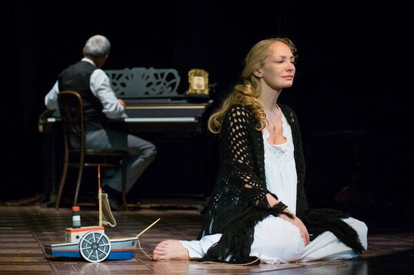 Москвичи везут в Ригу одесские анекдоты и любовный треугольник - Sputnik Латвия