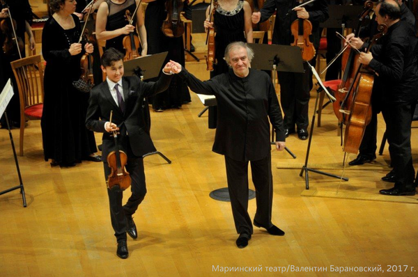 Дни Казиника в Риге откроет концерт юного скрипача-виртуоза Даниэля Лозаковича - Sputnik Латвия