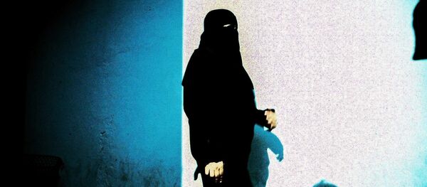 Мусульманка в хиджабе Мусульманка в хиджабе - Sputnik Latvija