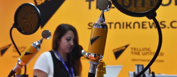 Студия радио Sputnik в Экспофоруме на Санкт-Петербургском международном экономическом форуме 2017 Студия радио Sputnik в Экспофоруме на Санкт-Петербургском международном экономическом форуме 2017 - Sputnik Latvija