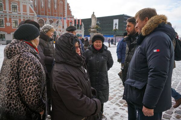 Их осталось только десять, или Митинг после несостоявшейся революции - Sputnik Латвия