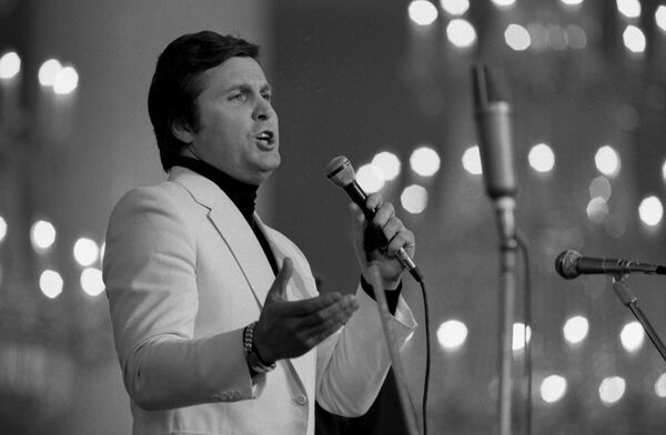 Опасные гастроли: артисты СССР вспоминают концерты в Афганистане Опасные гастроли: артисты СССР вспоминают концерты в Афганистане - Sputnik Латвия