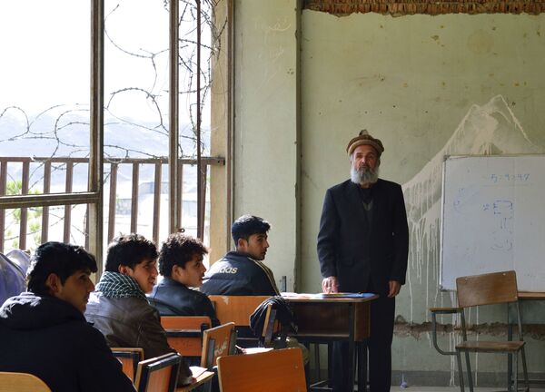 Как выживает Кабульский политехнический университет - Sputnik Латвия