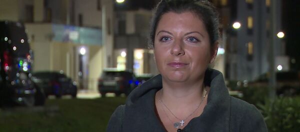 Симоньян жестко ответила на блокировку проекта RT в Facebook - видео - Sputnik Латвия