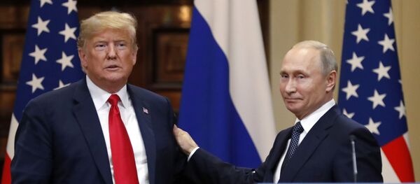 Встреча президента РФ Владимира Путина и президента США Дональда Трампа в Хельсинки Встреча президента РФ Владимира Путина и президента США Дональда Трампа в Хельсинки - Sputnik Latvija