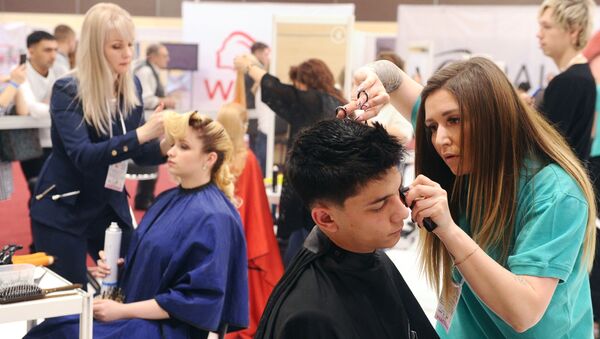 Участники чемпионата России по парикмахерскому искусству в Ростове-на-Дону - Sputnik Латвия