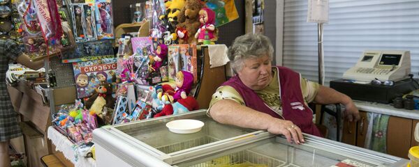 Женщина за прилавком - Sputnik Латвия