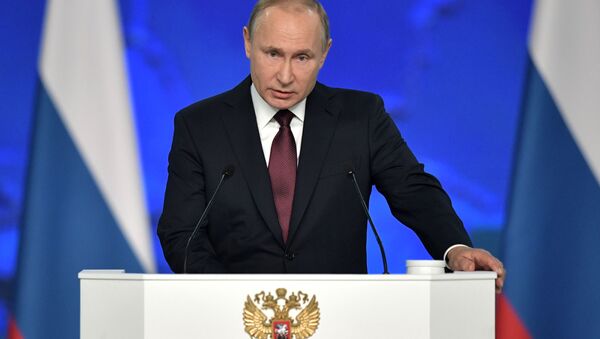 Президент РФ Владимир Путин выступает с ежегодным посланием Федеральному собранию - Sputnik Латвия