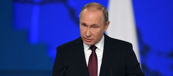 Ежегодное послание президента РФ В. Путина Федеральному Собранию Ежегодное послание президента РФ В. Путина Федеральному Собранию - Sputnik Latvija
