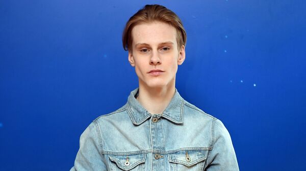 Артем Семенов: политика и искусство несовместимы - Sputnik Латвия