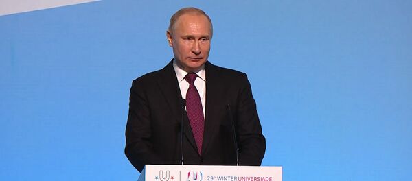 Путин открыл Универсиаду в Красноярске - Sputnik Латвия