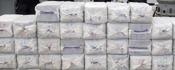 Мешки с наркотическим веществом - Sputnik Латвия