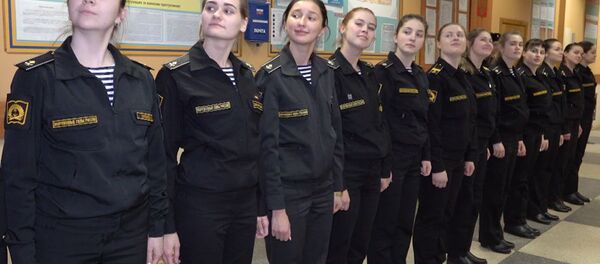 Девушки во флоте: как курсантки учатся на моряков - Sputnik Латвия