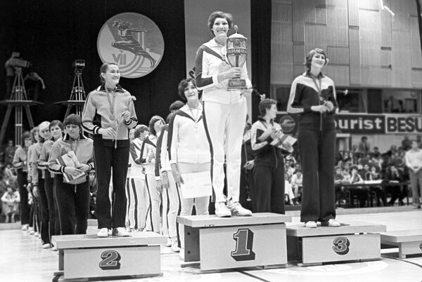 Легенда мирового баскетбола Ульяна Семенова празднует 67-летие - Sputnik Латвия