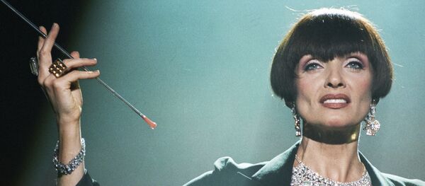 Лайма Вайкуле в концертной программе Лайма в стиле танго, 1998 Лайма Вайкуле в концертной программе Лайма в стиле танго, 1998 - Sputnik Latvija