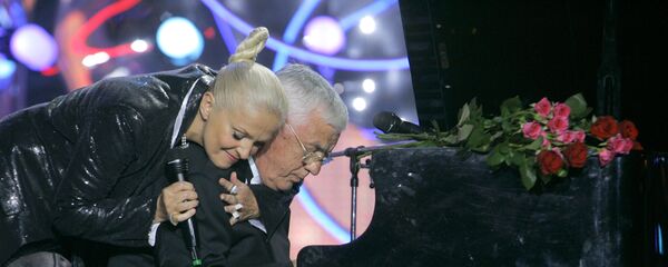 Лайма Вайкуле и Раймонд Паулс выступают на международном фестивале искусств Славянский базар в Витебске, 2009 - Sputnik Латвия