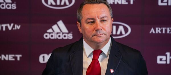 Главный тренер сборной Латвии по футболу Славиша Стоянович - Sputnik Латвия
