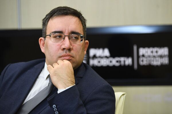 Делают деньги в России, а в Латвии славят СС: латышских лицемеров поставят на учет Делают деньги в России, а в Латвии славят СС: латышских лицемеров поставят на учет - Sputnik Латвия