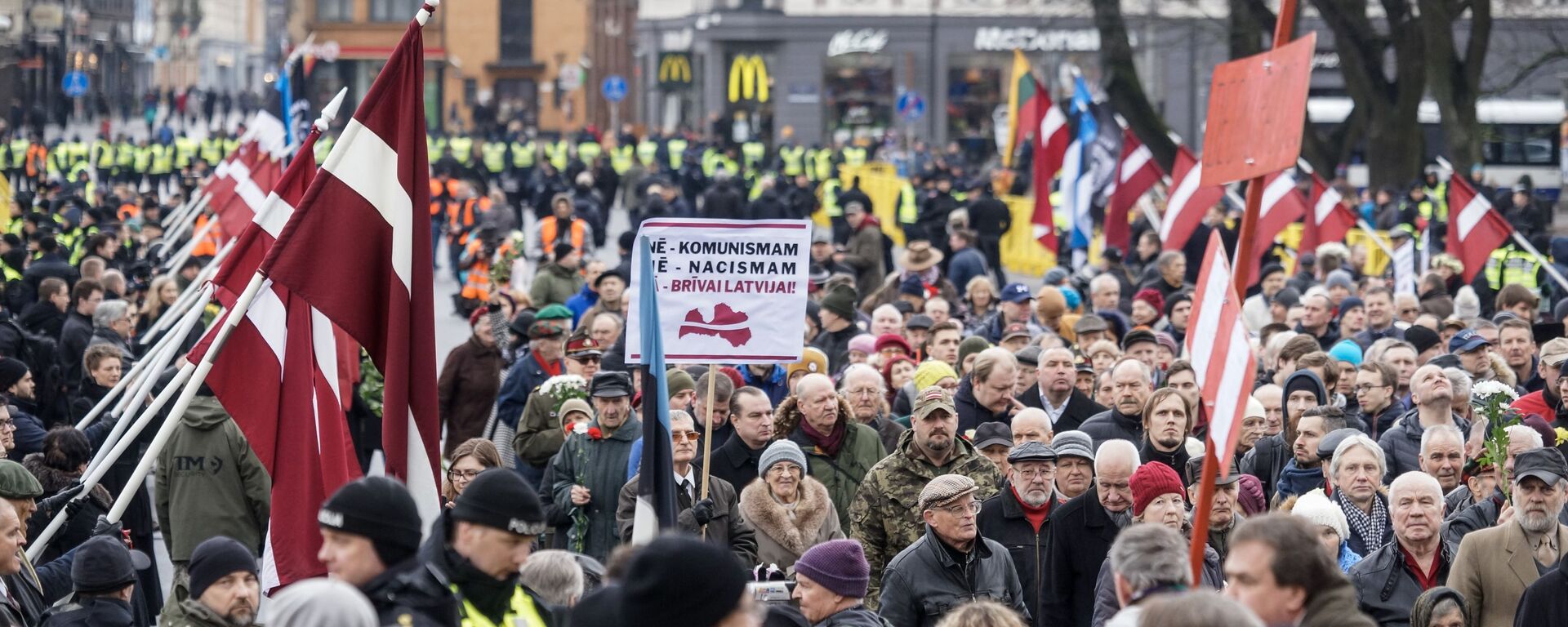 Шествие легионеров в Риге 16 марта 2019 - Sputnik Латвия, 1920, 08.09.2021