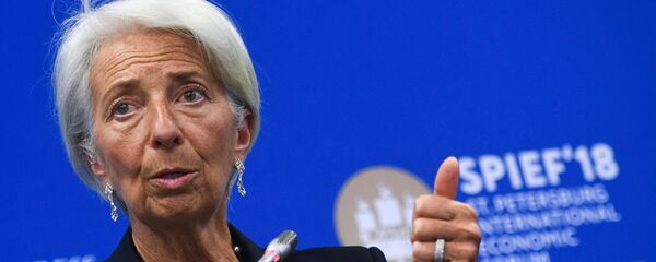 Директор–распорядитель Международного валютного фонда (МВФ) Кристин Лагард, архивное фото Директор–распорядитель Международного валютного фонда (МВФ) Кристин Лагард, архивное фото - Sputnik Латвия
