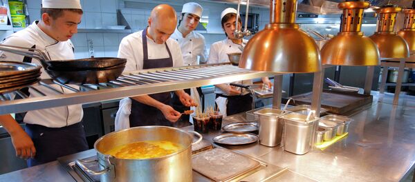 Празднование дня рождения ресторана Vаниль Празднование дня рождения ресторана Vаниль - Sputnik Latvija