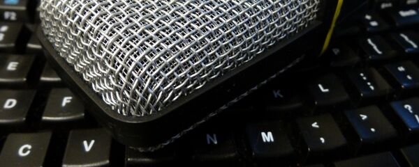 Микрофон на клавиатуре Микрофон на клавиатуре - Sputnik Латвия