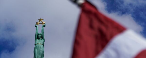 Шествие в День памяти жертв коммунистического террора Шествие в День памяти жертв коммунистического террора - Sputnik Latvija