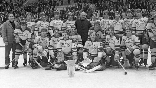 Динамо - обладатель Кубка СССР по хоккею с шайбой 1972 года - Sputnik Латвия