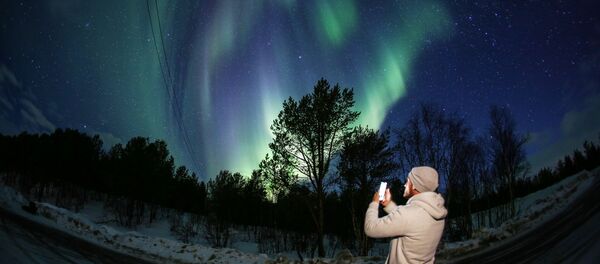 Северное сияние в окрестностях реки Ура Мурманской области - Sputnik Латвия