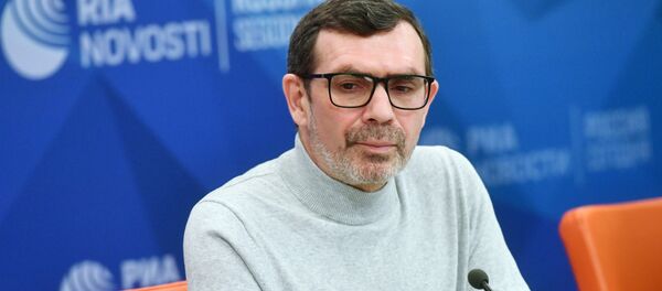 Автор текста диктанта 2019 года Павел Басинский - Sputnik Латвия