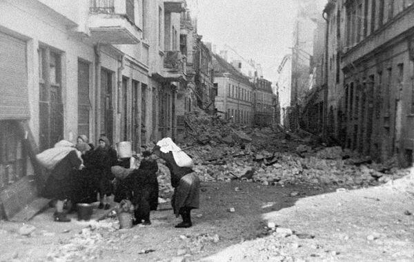 Rīga pēc vācu fašistu karaspēku atkāpšanās, 1944. gada oktobris - Sputnik Latvija