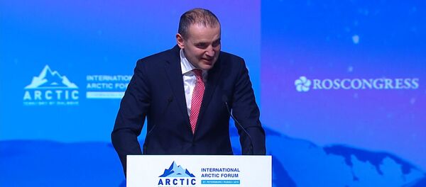 Президент Исландии говорит по-русски - видео - Sputnik Латвия