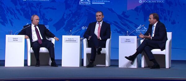 Путин поддел шведского премьера строчкой Пушкина - видео - Sputnik Латвия