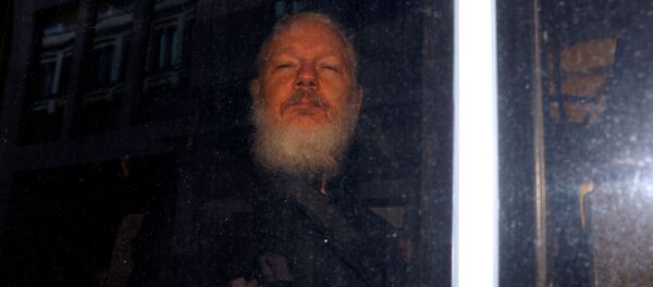 Основатель WikiLeaks Джулиан Ассанж Основатель WikiLeaks Джулиан Ассанж - Sputnik Latvija