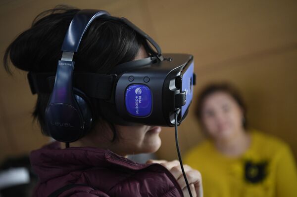 РИА Новости презентовало в Зарядье VR-проект о встрече Гагарина в Москве - Sputnik Латвия