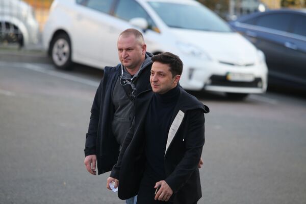 С Донбассом поступим по-новому. Как Зеленский взорвал украинскую политику - Sputnik Латвия