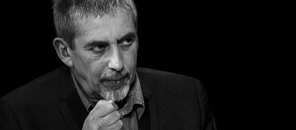 Он вскипятил Латышскую Латвию: Линдерман о том, кто поссорил русофобов с антисемитами Он вскипятил Латышскую Латвию: Линдерман о том, кто поссорил русофобов с антисемитами - Sputnik Latvija