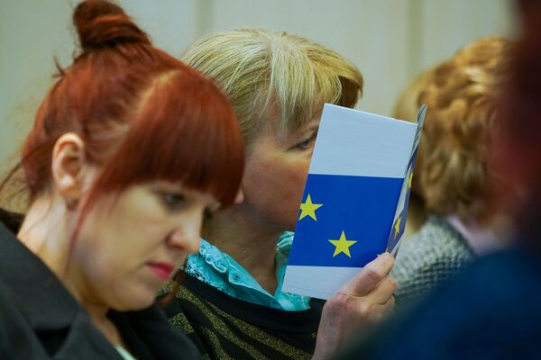 Дать шанс русским Латвии: чего РСЛ рассчитывает добиться в Европарламенте - Sputnik Латвия