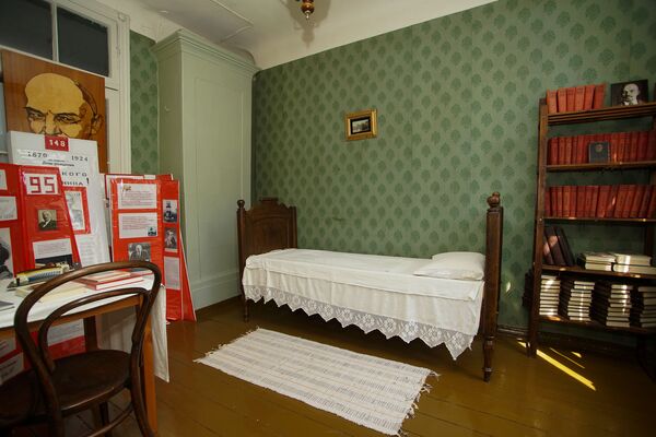 Ленин жил, Ленин жив, Ленин будет жить в Риге - Sputnik Латвия